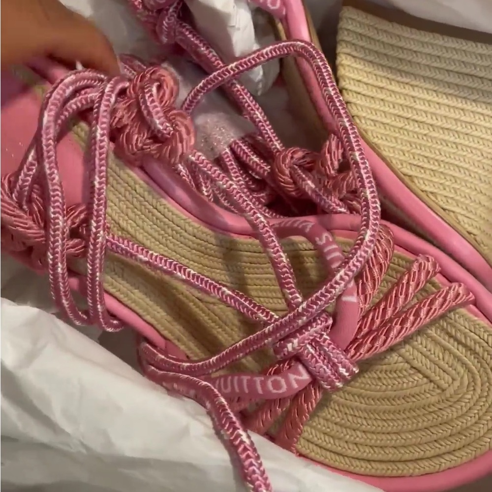 Louis Vuitton Maia Wedge Sandal - Picture 5 of 5